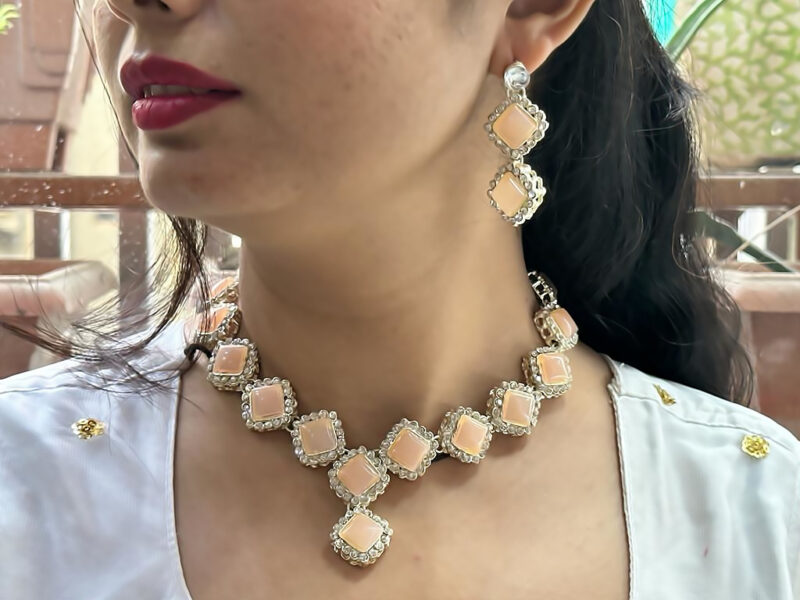 NECKLACE-4