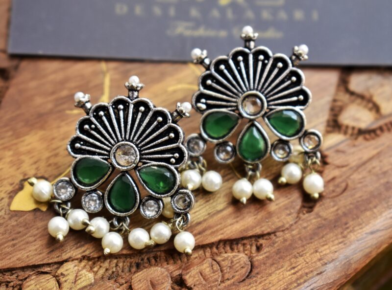 FLOWER STUD EARRING - Image 3