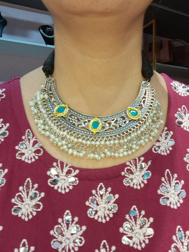 HALF MOON pachhi kundan Necklace - Image 2