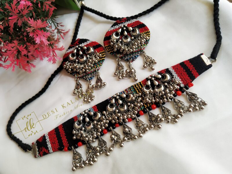 HASHALI HANDMADE CHOKER