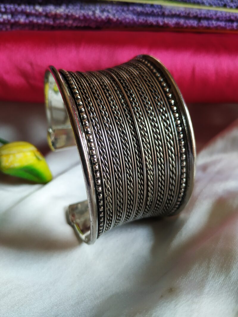 SANI OXIDISED BRACELET
