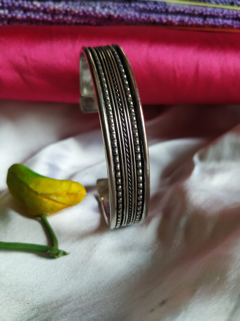 BINITA OXIDISED BRACELET