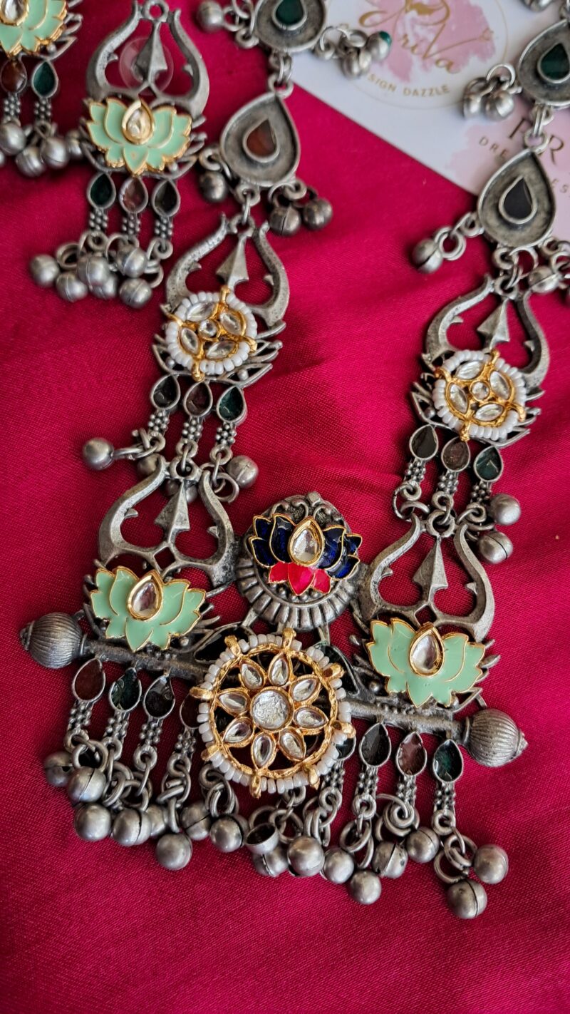 KIYA pachhi kundan NECKLACE