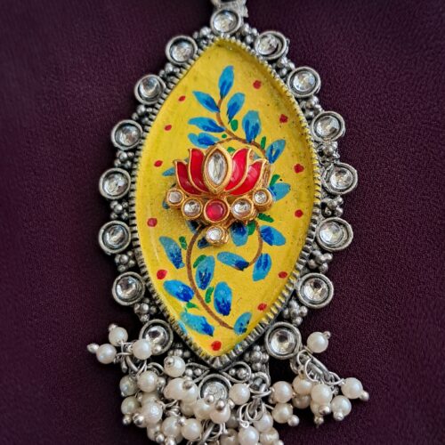 GUNIKA pachi kundan Necklace