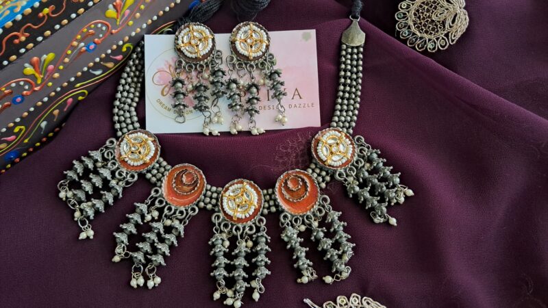 GIRISHA PACHI KUNDAN NECKLAE
