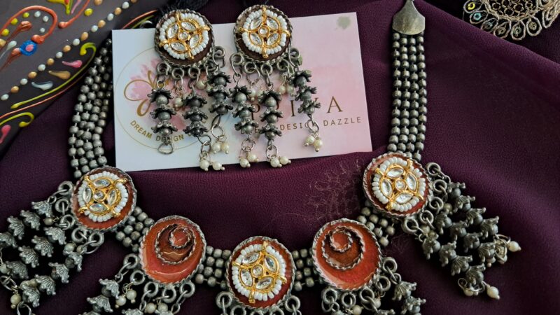 GIRISHA PACHI KUNDAN NECKLAE - Image 2