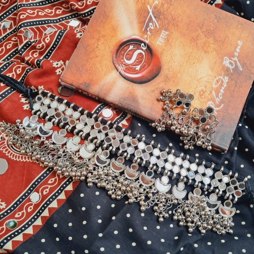 Drishith AFGHANI CHOKER