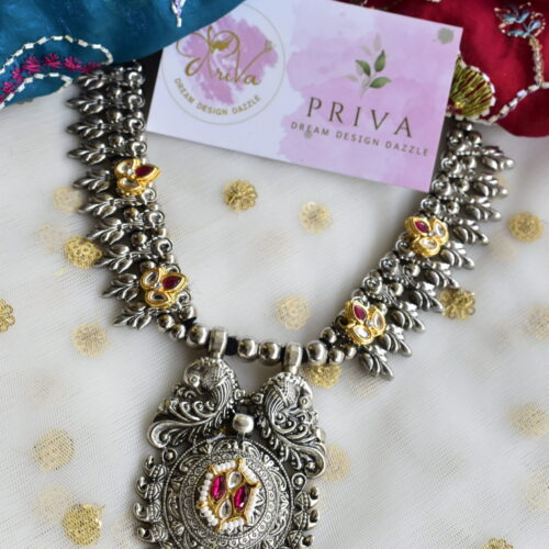 ARTHA PACHI KUNDAN NECKLACE
