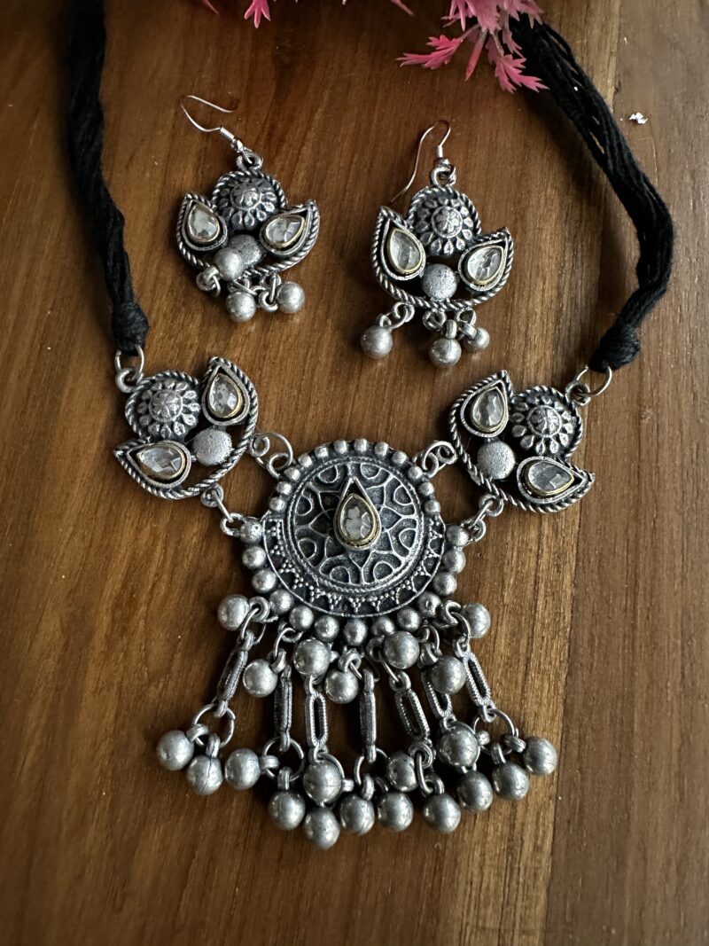 MIA CHOKER
