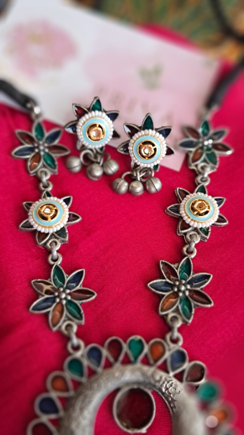 NIRADHYA pachhi kundan Necklace - Image 4
