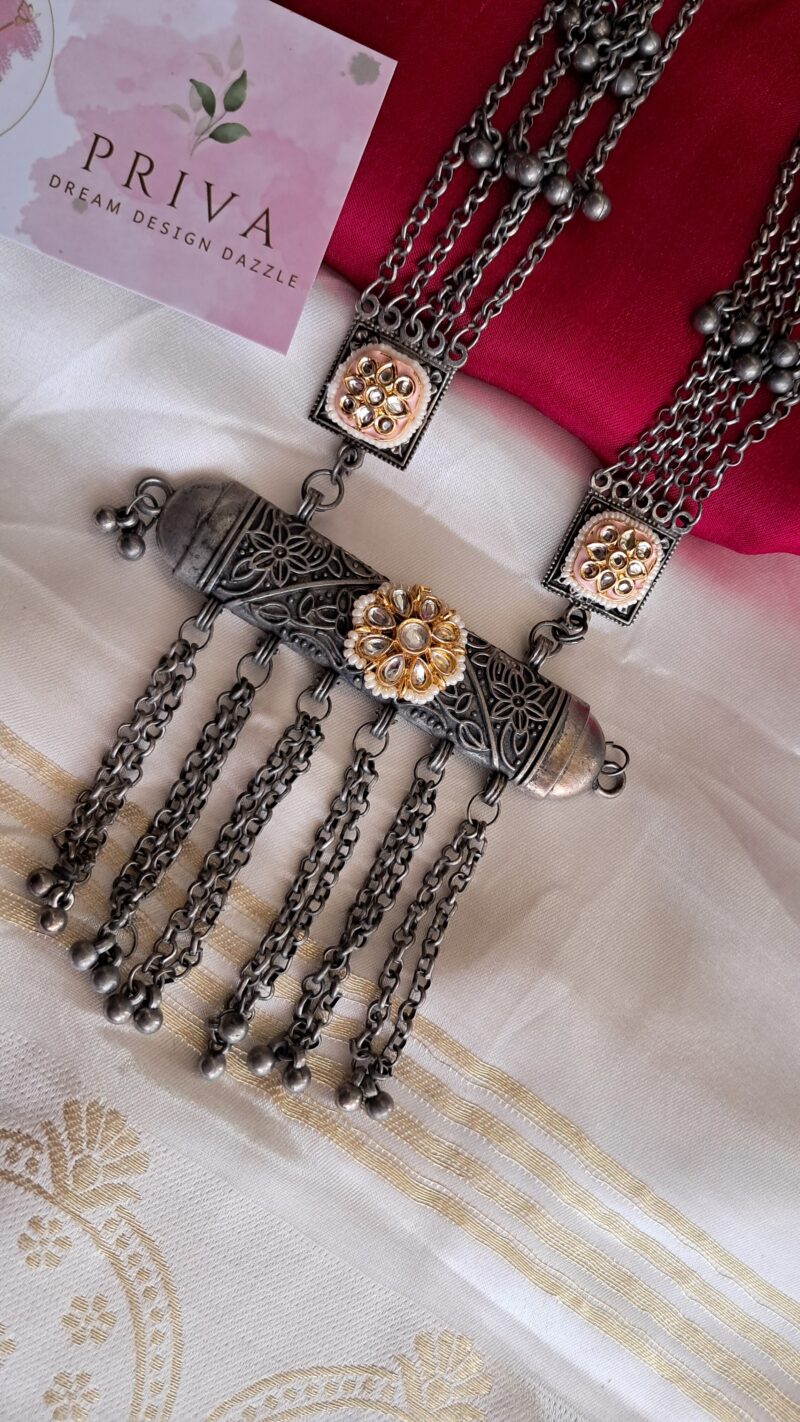 ISHVARA pachhi kundan necklace