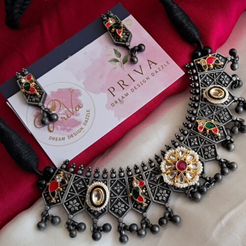Kyong pachi kundan NECKLACE