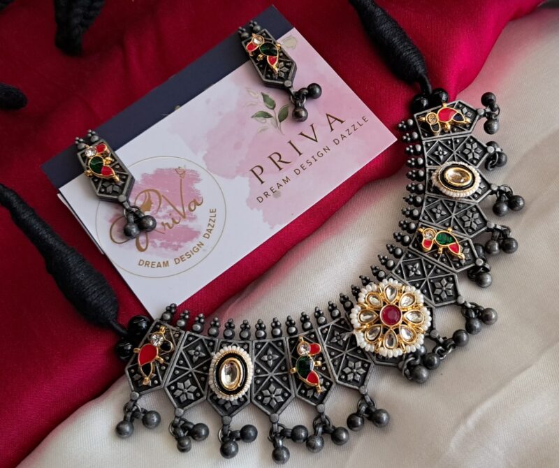 Kyong pachi kundan NECKLACE