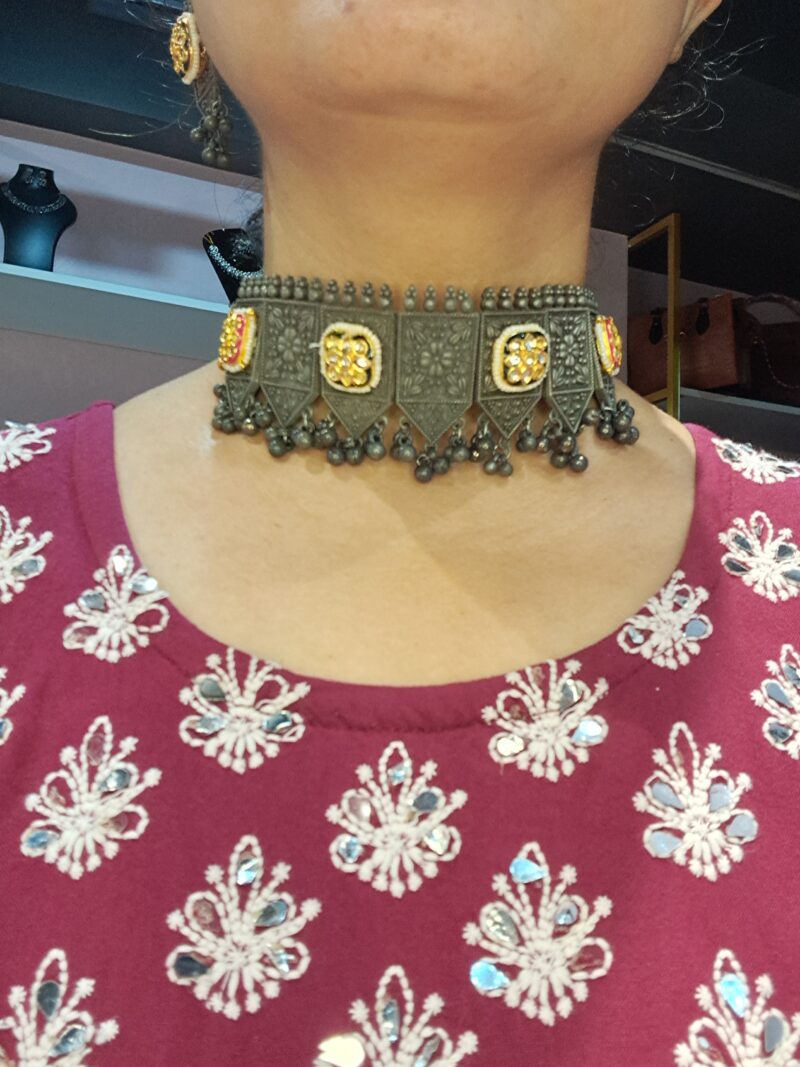 Aera pachi kundan NECKLACE - Image 2