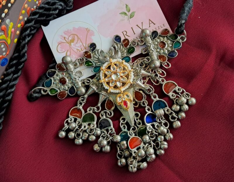 Hwan pachi kundan NECKLACE