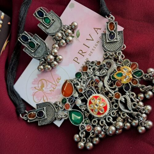 Kyong Pachi kundan NECKLACE