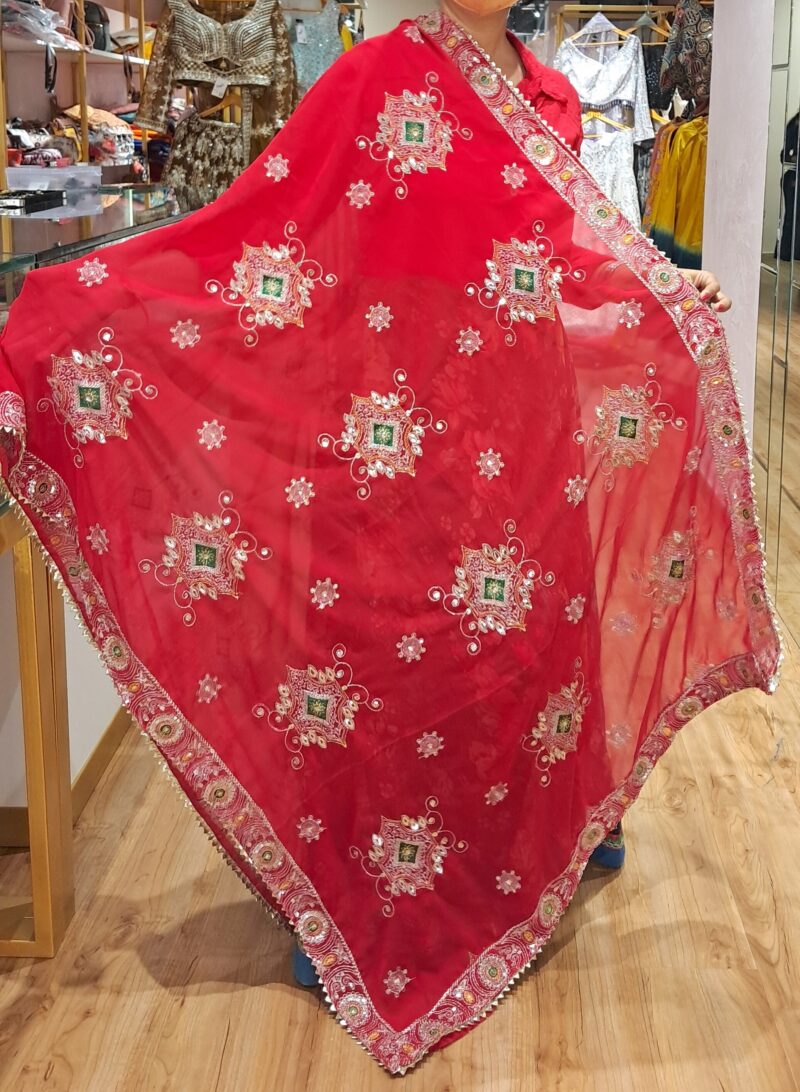 VINTAGE DUPATTA RED - Image 2