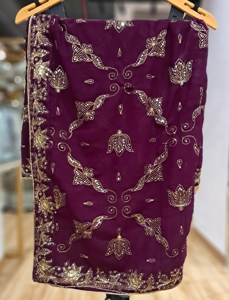 VINTAGE DUPATTA WINE