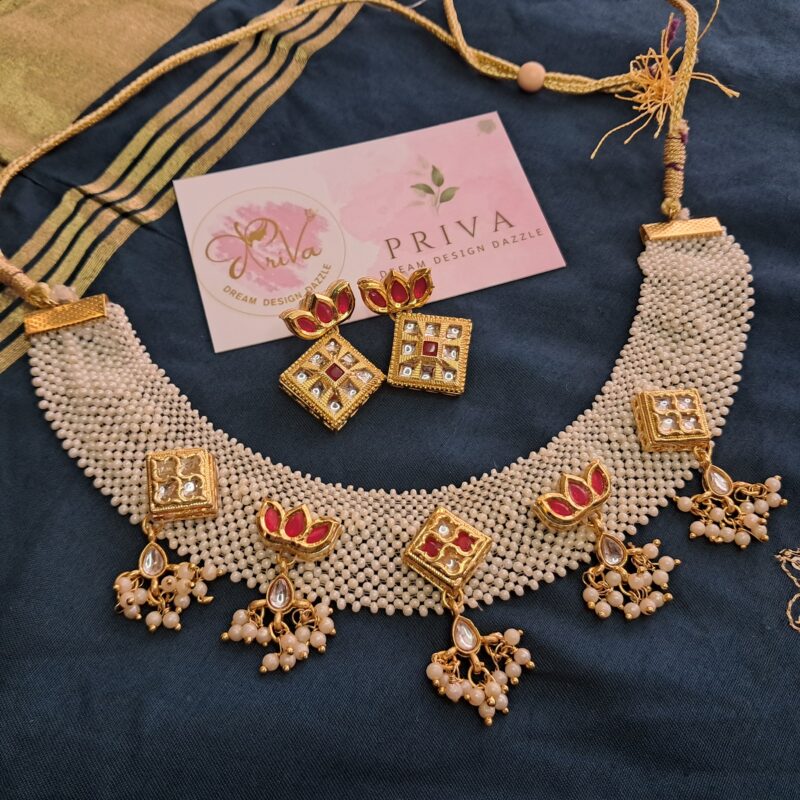 Abhilasa PACHI KUNDAN NECKALCE