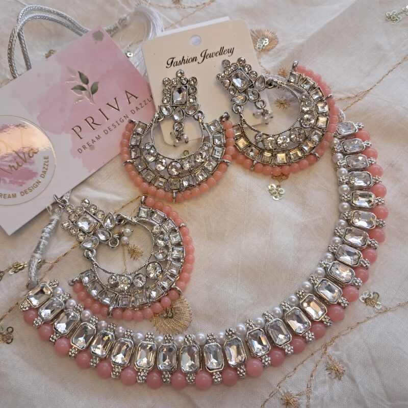 Anvika DIMOND NECKLACE