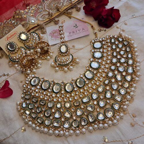 Aahana KUNDAN NECKLACE