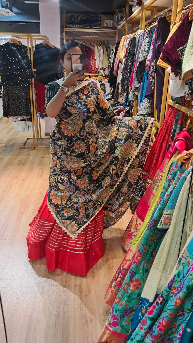 HEAVY DESIGNER DUPATTA 4 - Image 5